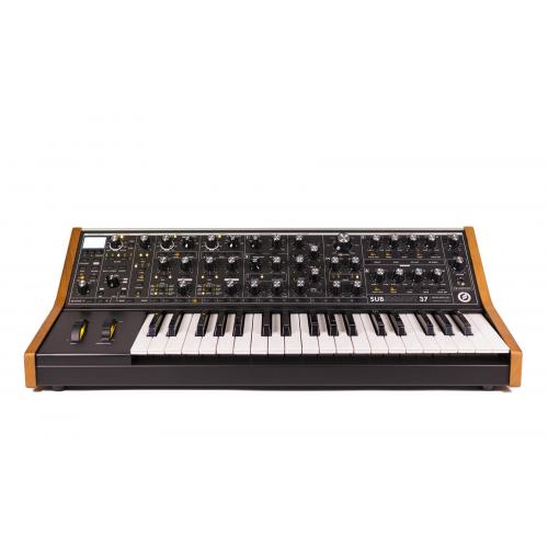 Moog Subsequent 37